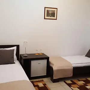 Vis A Vis Studio Konukevi
